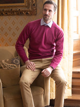 Load image into Gallery viewer, Mens Lambswool Crew Neck – Vegas