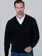 Load image into Gallery viewer, Mens Lambswool V-Neck – Black