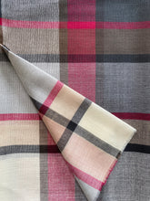 Load image into Gallery viewer, Merino Scarf - Mulberry