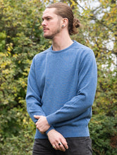 Load image into Gallery viewer, Mens Lambswool Crew Neck – Jeans