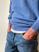 Load image into Gallery viewer, Mens Lambswool Crew Neck – Jeans