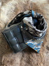 Load image into Gallery viewer, Paddy Bag Black