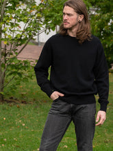 Load image into Gallery viewer, Mens Lambswool Crew Neck – Black