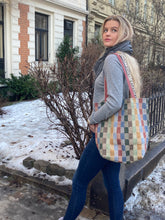 Load image into Gallery viewer, Carpet Bag - Uist