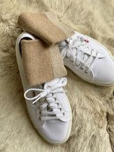 Load image into Gallery viewer, Pantherella Cashmere Socks - Aria