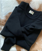 Load image into Gallery viewer, Mens Lambswool Crew Neck – Black