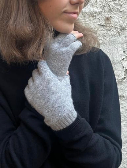 Cashmere Fingerless Gloves - Silver