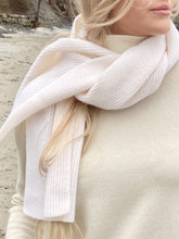 Load image into Gallery viewer, Knitted Cashmere Scarf - White Undyed