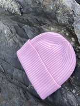 Load image into Gallery viewer, William Lockie Cashmere Hat - Pink