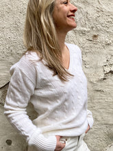 Load image into Gallery viewer, Ladies Cashmere Cable - White Undyed