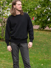 Load image into Gallery viewer, Mens Lambswool Crew Neck – Black