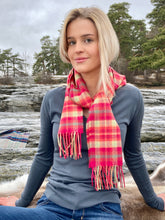 Load image into Gallery viewer, Lambswool Scarf - Highland Rose