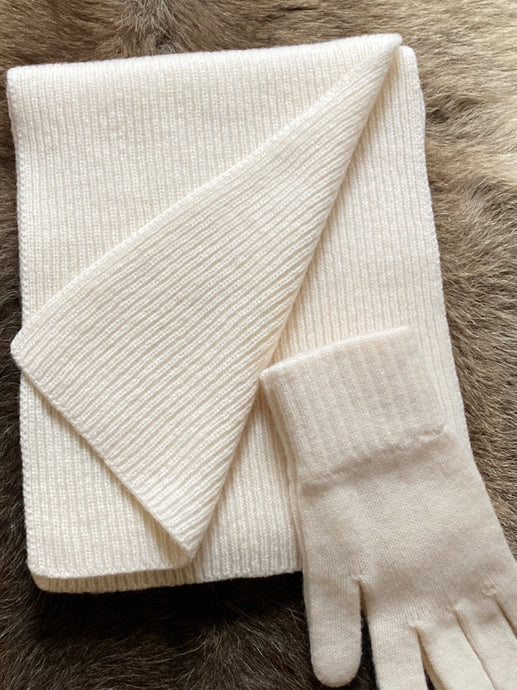 Knitted Cashmere Scarf - White Undyed