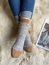 Load image into Gallery viewer, Pantherella Cashmere Socks - Aster
