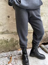 Load image into Gallery viewer, BeggxCo Crovie Lounge Pants Pewter