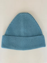 Load image into Gallery viewer, House of Scotland Cashmere Beanie Heron Blue