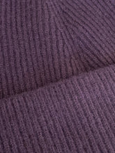 Load image into Gallery viewer, House of Scotland Cashmere Beanie Dewberry