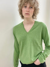 Load image into Gallery viewer, Ladies Cashmere V-Neck - Foliage